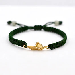 Pulsera De Hilo Verde Con Dije Copihue De Oro Amarillo 18K