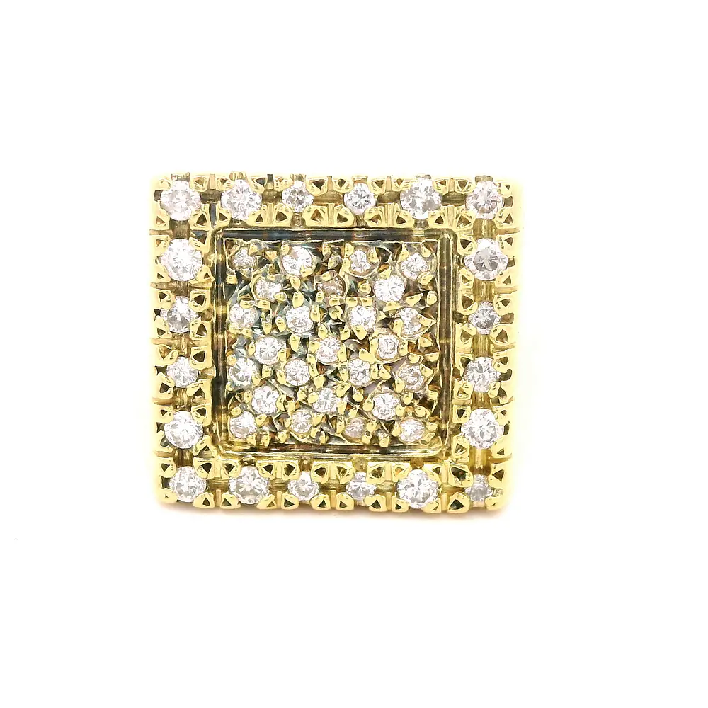 Anillo Sello De Oro 18K Con 45 Diamantes Redondos