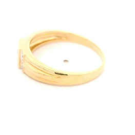 Anillo Semibombé Tallado De Oro 18K Con Diamantes y Piedras Azules