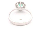Anillo Halo De Oro Blanco 18K Con Diamantes y Piedra Verde