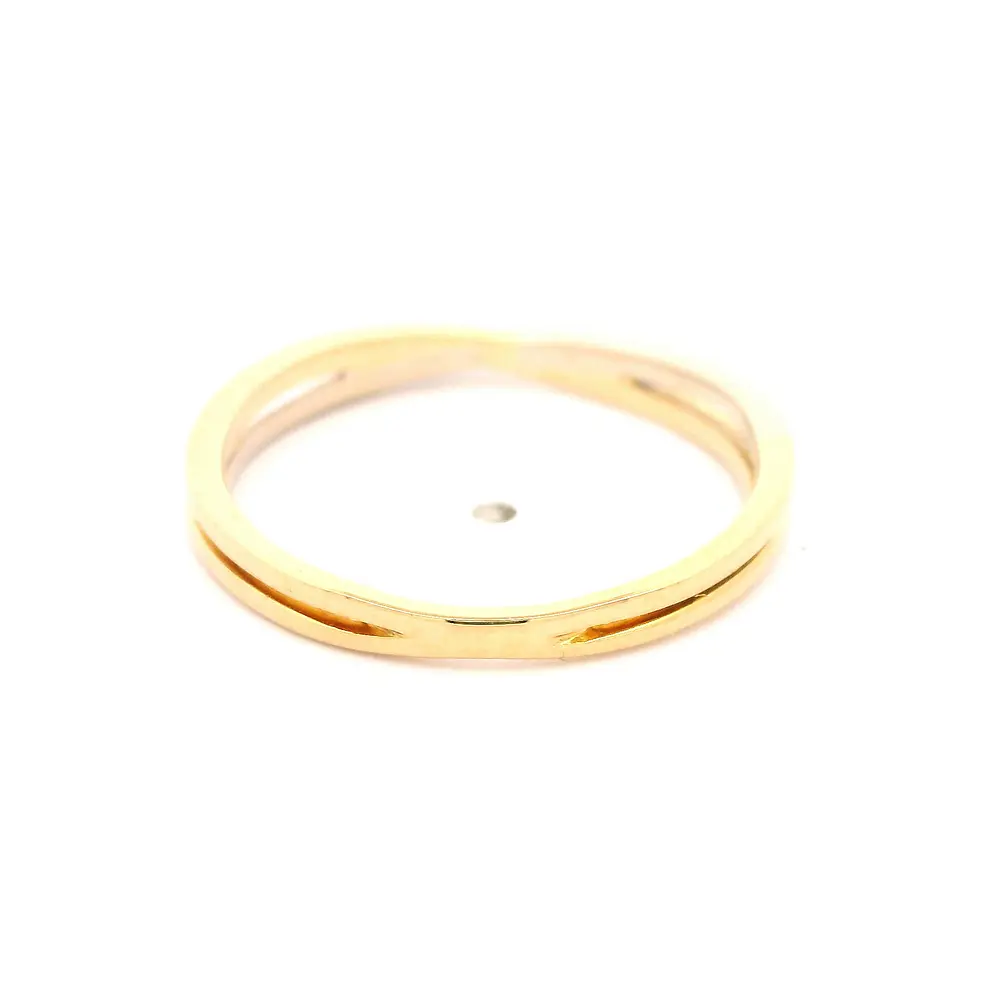 Anillo Cintillo Cruzado De Oro 18K Con 27 Diamantes
