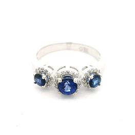 Anillo Triple Halo De Oro Blanco 18K Con Diamantes y Zafiros
