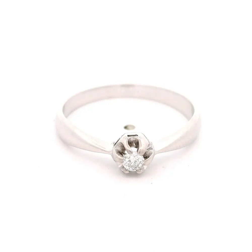 Anillo Solitario De Oro Blanco 18K Con Diamante Redondo