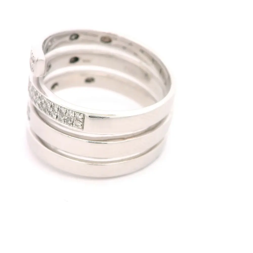 Anillo Espiral De Oro Blanco 18K Con 84 Diamantes Naturales