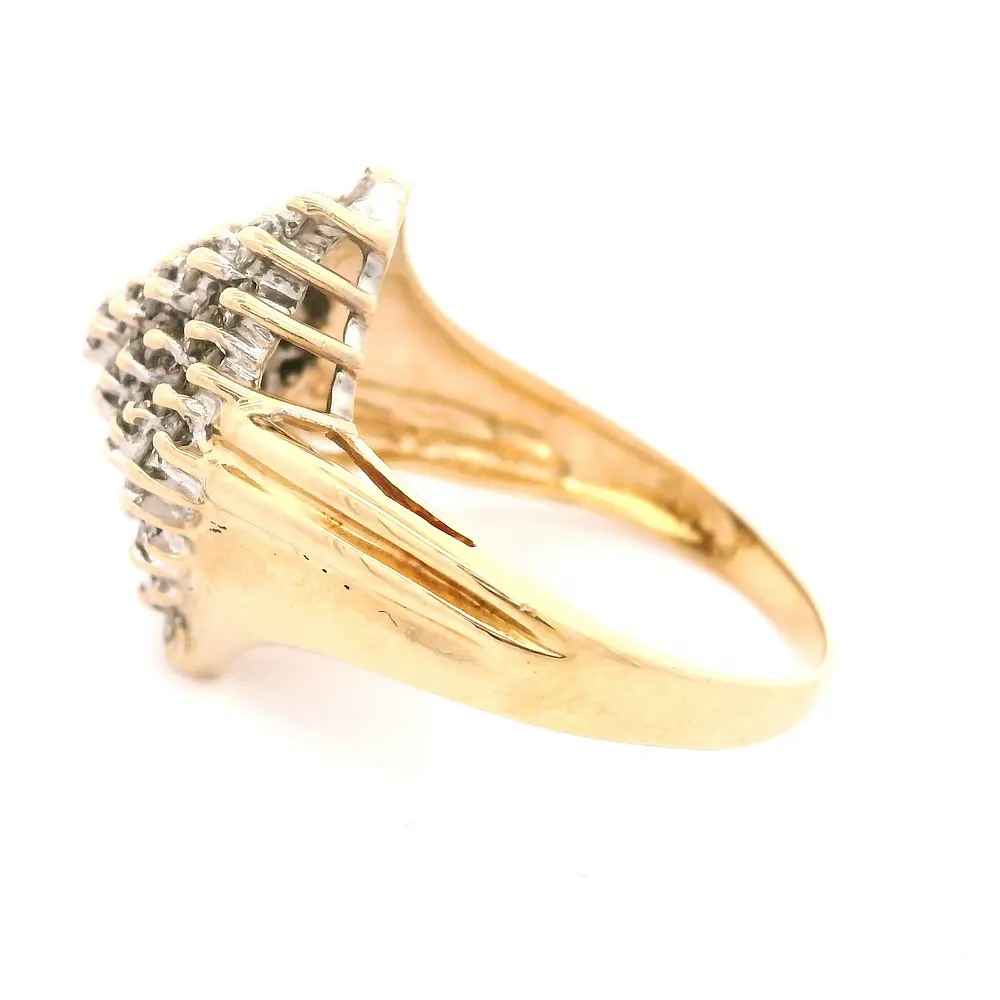 Anillo Racimo De Dos Oros 10K Con 50 Diamantes Naturales