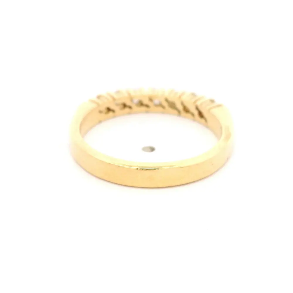 Anillo Cintillo De Oro 18K Con 7 Diamantes