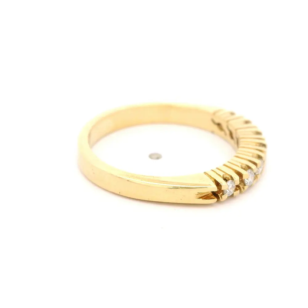 Anillo Cintillo De Oro 18K Con 7 Diamantes