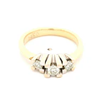 Anillo Tresillo De Dos Oros 14K Con 3 Diamantes
