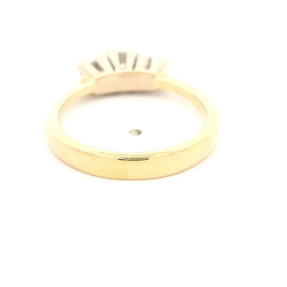 Anillo Tresillo De Dos Oros 14K Con 3 Diamantes