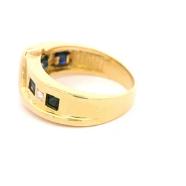 Anillo Semibombé De Oro 18K Con Diamantes y Piedras Azules