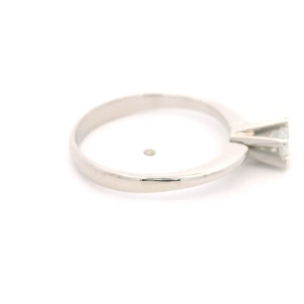 Anillo Solitario Flor De Platino Con Diamante Natural
