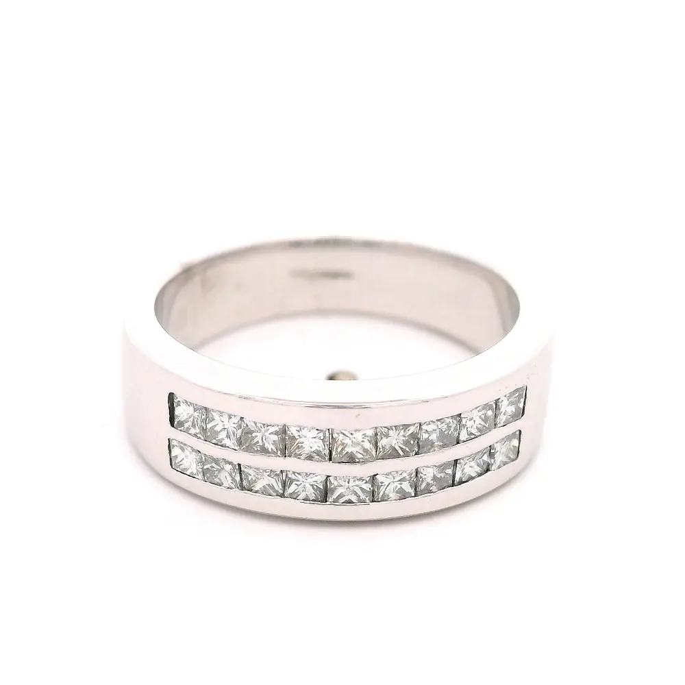 Anillo Doble Cintillo De Oro Blanco 18K Con 18 Diamantes Princess
