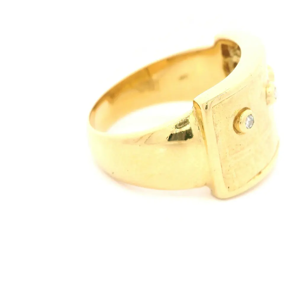 Anillo Sello Rectangular De Oro 18K Con 4 Diamantes