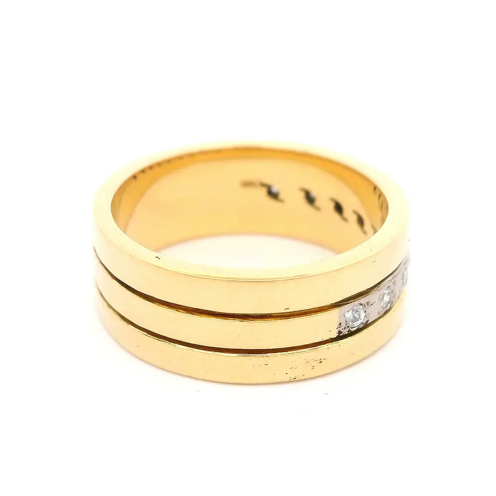 Anillo Cintillo De Oro 18K Con 9 Diamantes
