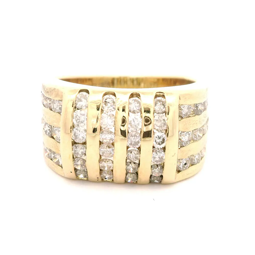 Anillo Semibombé Mateado De Oro 14K Con 54 Diamantes Naturales
