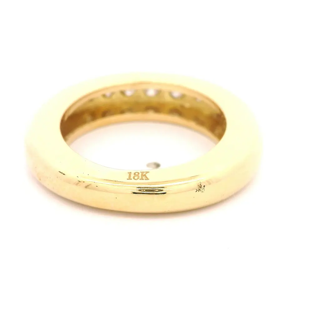 Anillo Cintillo Bombé De Oro 18K Con 8 Diamantes Naturales