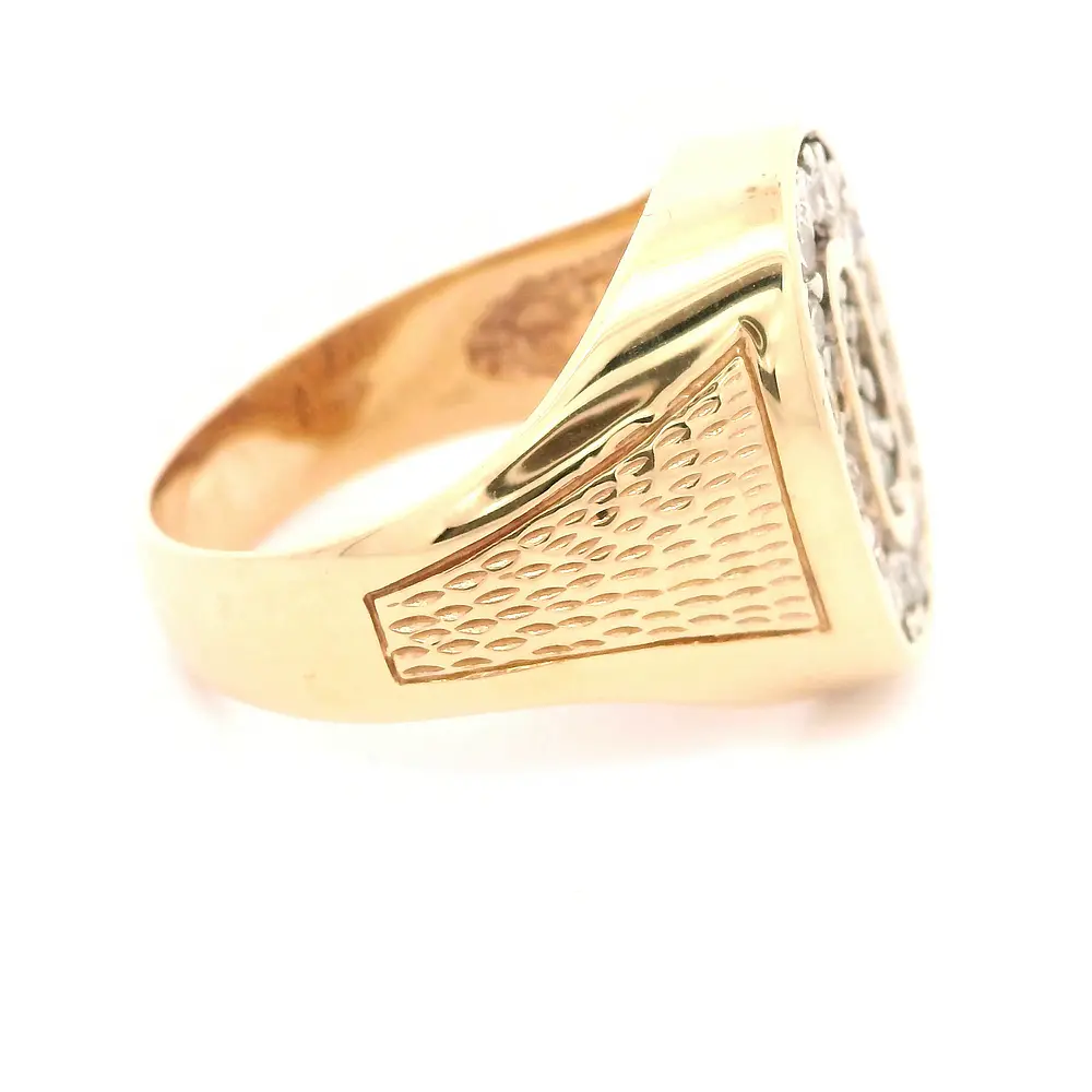 Anillo Sello Ovalado De Oro 14K Con 18 Diamantes