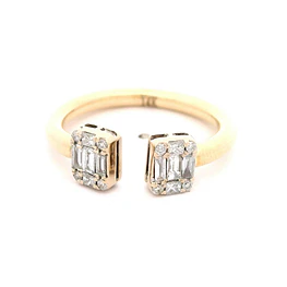 Anillo Rectangular Calado De Oro 14K Con 18 Diamantes Naturales