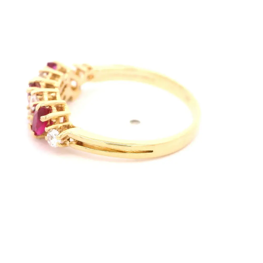 Anillo Calado De Oro 18K Con Diamantes Naturales y Rubíes