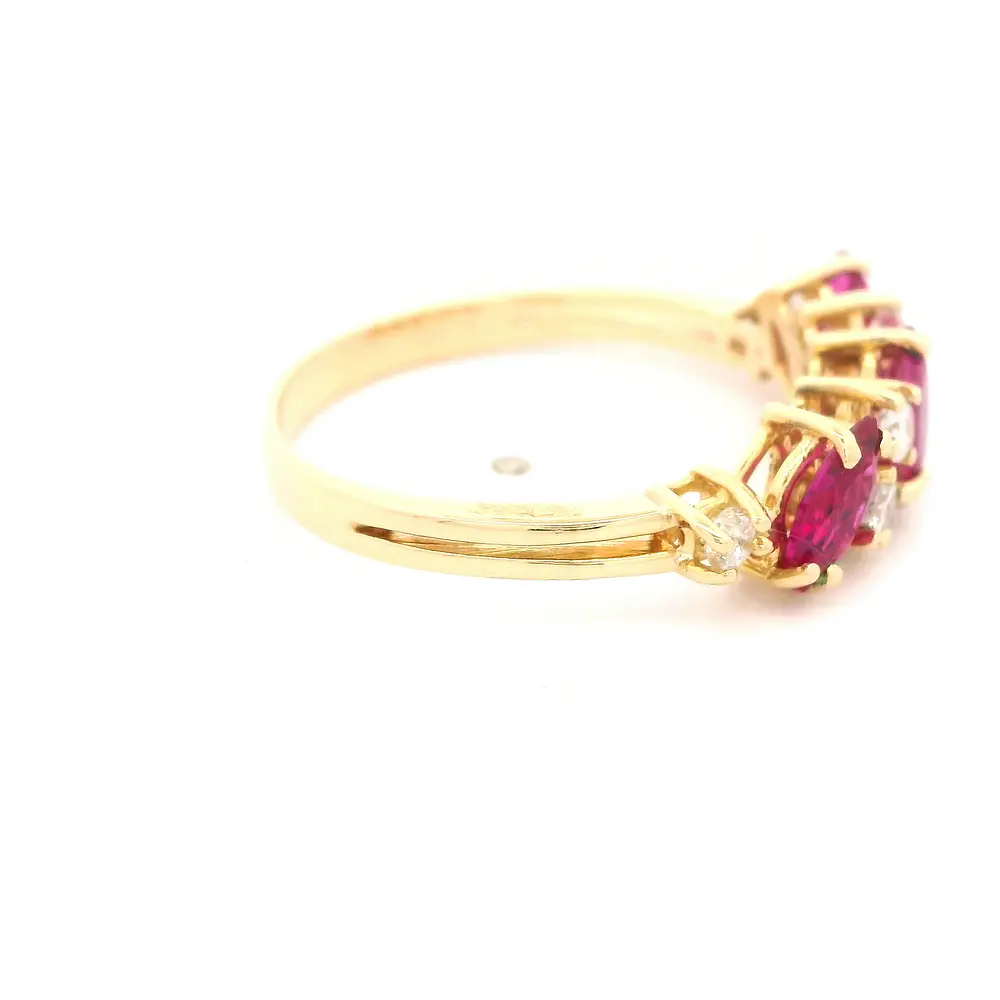 Anillo Calado De Oro 18K Con Diamantes Naturales y Rubíes