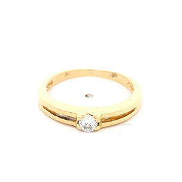 Anillo Solitario Calado De Oro 18K Con Diamante Natural