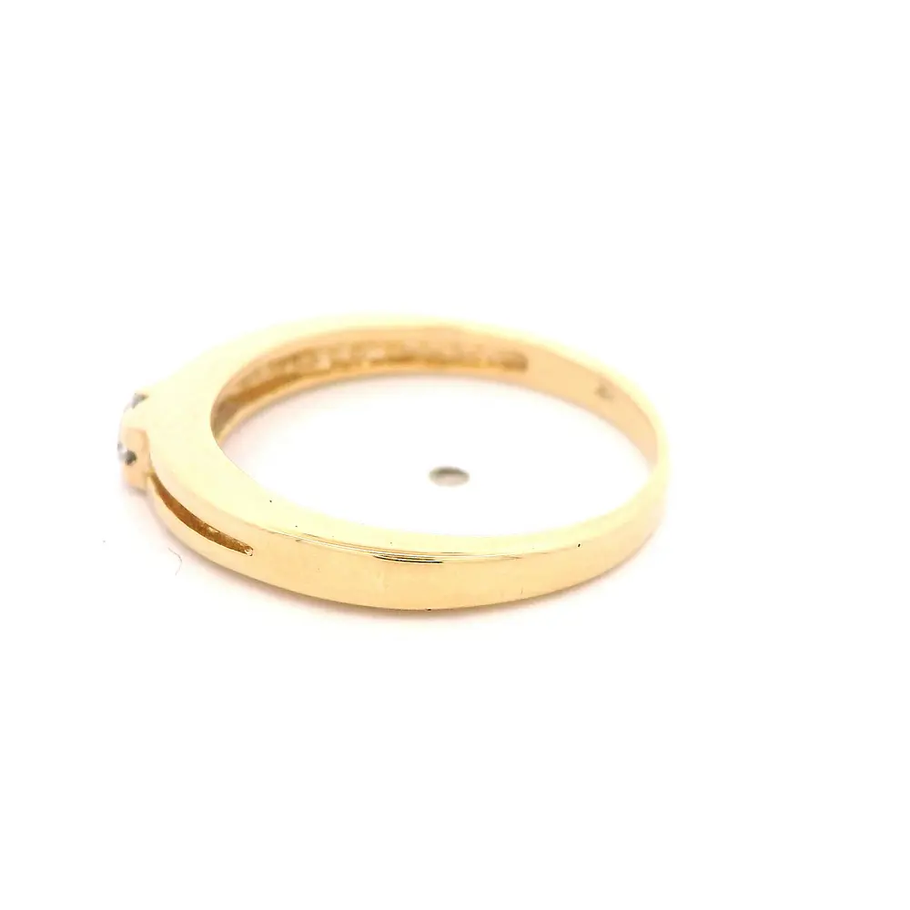 Anillo Solitario Calado De Oro 18K Con Diamante Natural