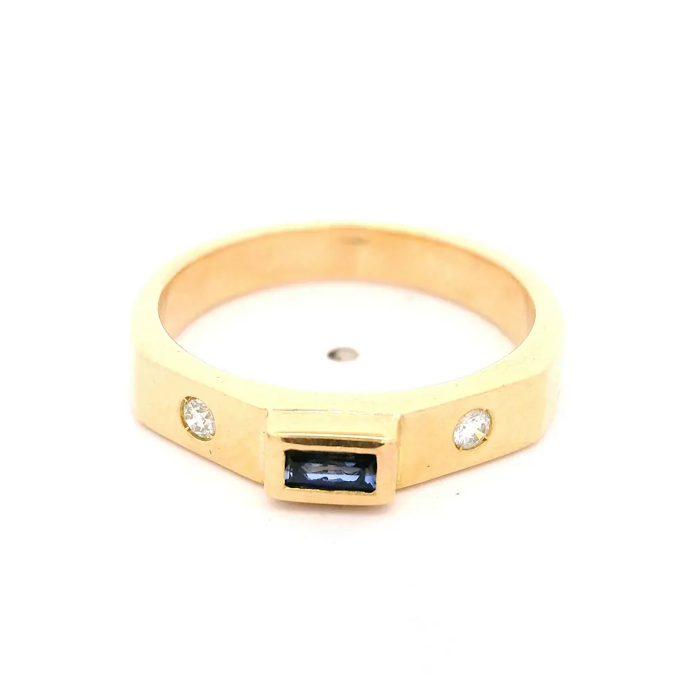 Anillo Tresillo De Oro 18K Con Diamantes y Piedra Azul