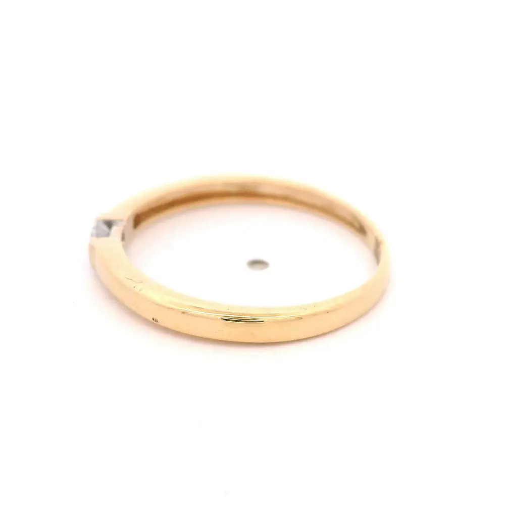 Anillo Solitario De Oro Amarillo 18K Con Diamante
