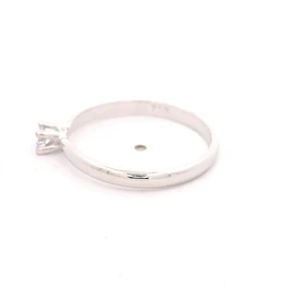 Anillo Solitario De Oro Blanco 18K Con Diamante