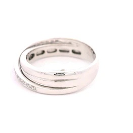 Anillo Cintillo Cruzado De Oro Blanco 18K Con 22 Diamantes Naturales