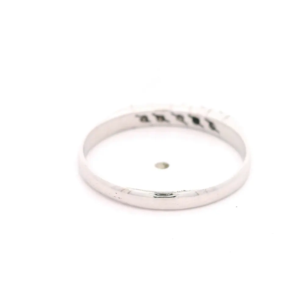 Anillo Mini Cintillo De Oro Blanco 18K Con 5 Diamantes Naturales