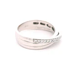 Anillo Cintillo Cruzado De Oro Blanco 18K Con 22 Diamantes Naturales