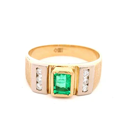 Anillo Semibombé Mateado De Dos Oros 18K Con Esmeralda y Diamantes