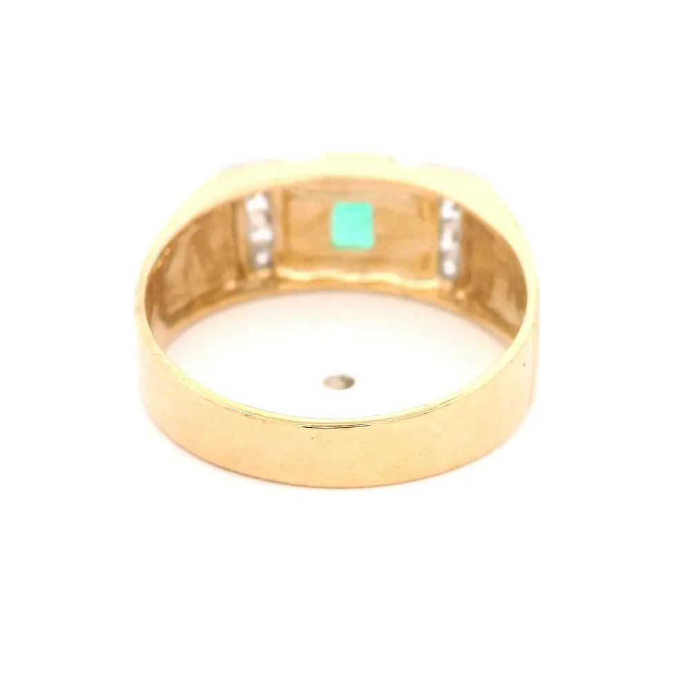 Anillo Semibombé Mateado De Dos Oros 18K Con Esmeralda y Diamantes