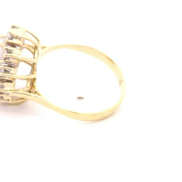 Anillo Flor De Oro 14K Con Ópalo Blanco y 12 Diamantes