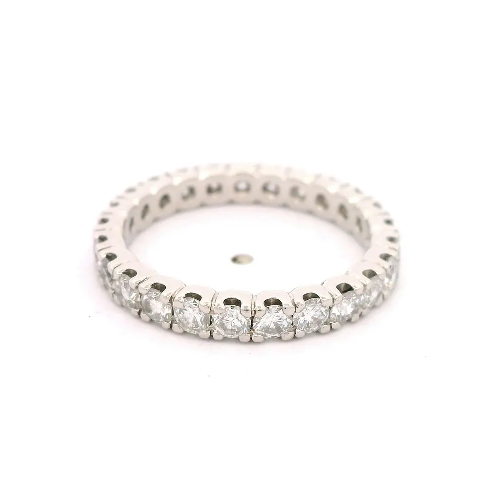 Anillo Eternity De Platino Con 25 Diamantes