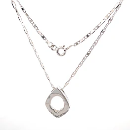 Cadena Valentino De Oro Blanco 18K Con Dije Ovalado y 22 Diamantes