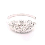 Anillo Ovalado Tallado De Oro Blanco 18K Con 5 Diamantes Naturales