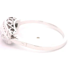 Anillo Ovalado Tallado De Oro Blanco 18K Con 5 Diamantes Naturales