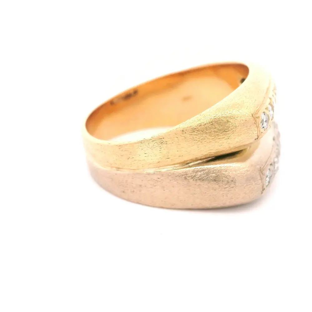 Anillo Doble Cintillo Mateado De Dos Oros 18K Con 14 Diamantes