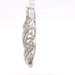 Colgante Ondulado Calado De Oro Blanco 18K Con 48 Diamantes Naturales