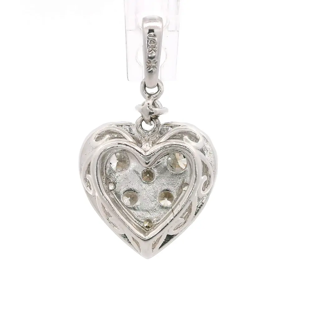 Colgante Corazón De Oro Blanco 14K Con 38 Diamantes