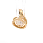 Colgante Gota De Oro 14K Con Perla Central y 6 Diamantes