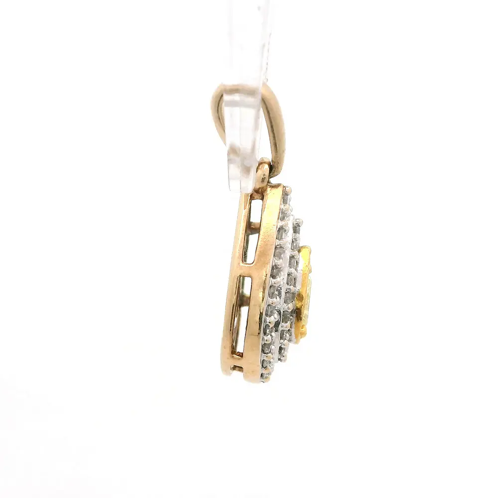 Colgante Gota Ovalada De Oro 10K Con 46 Diamantes