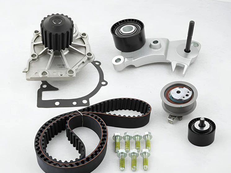 Kit Distribución y Bomba de Agua Volvo S40 Xc40 Xc90 D2 D3 2.0 Diesel  1