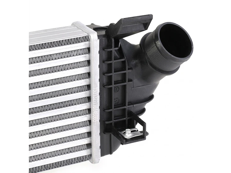 Intercooler Volvo C30 S40 V40 V50 1.6D 3