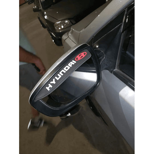 Viseras Aleta Goma Pestaña Bota Agua Lluvia Espejo Retrovisor Lateral Universal Auto (Elige Tu Marca)