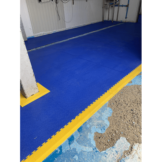 Pisos Baldosas Encastrables PVC Sólido 50x50cm Ideal para Bodegas Gimnasios Oficinas Colegios Tiendas Sala Cuna