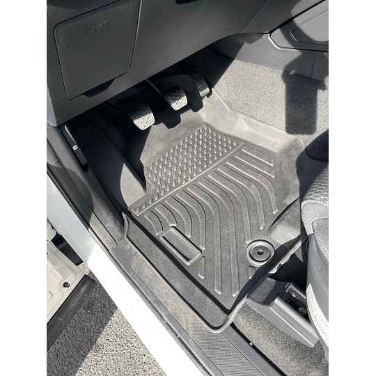 (Ssangyong Musso y Musso GRAND 2018-2025+) Pisos Rígidos Calce Perfecto Tipo Bandeja Antiderrame