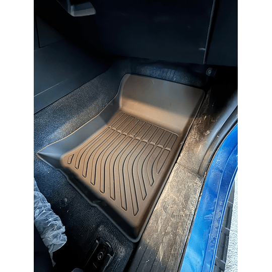(Mitsubishi L200 Año 2024-2025+) Pisos Rígidos Calce Perfecto Tipo Bandeja Antiderrame